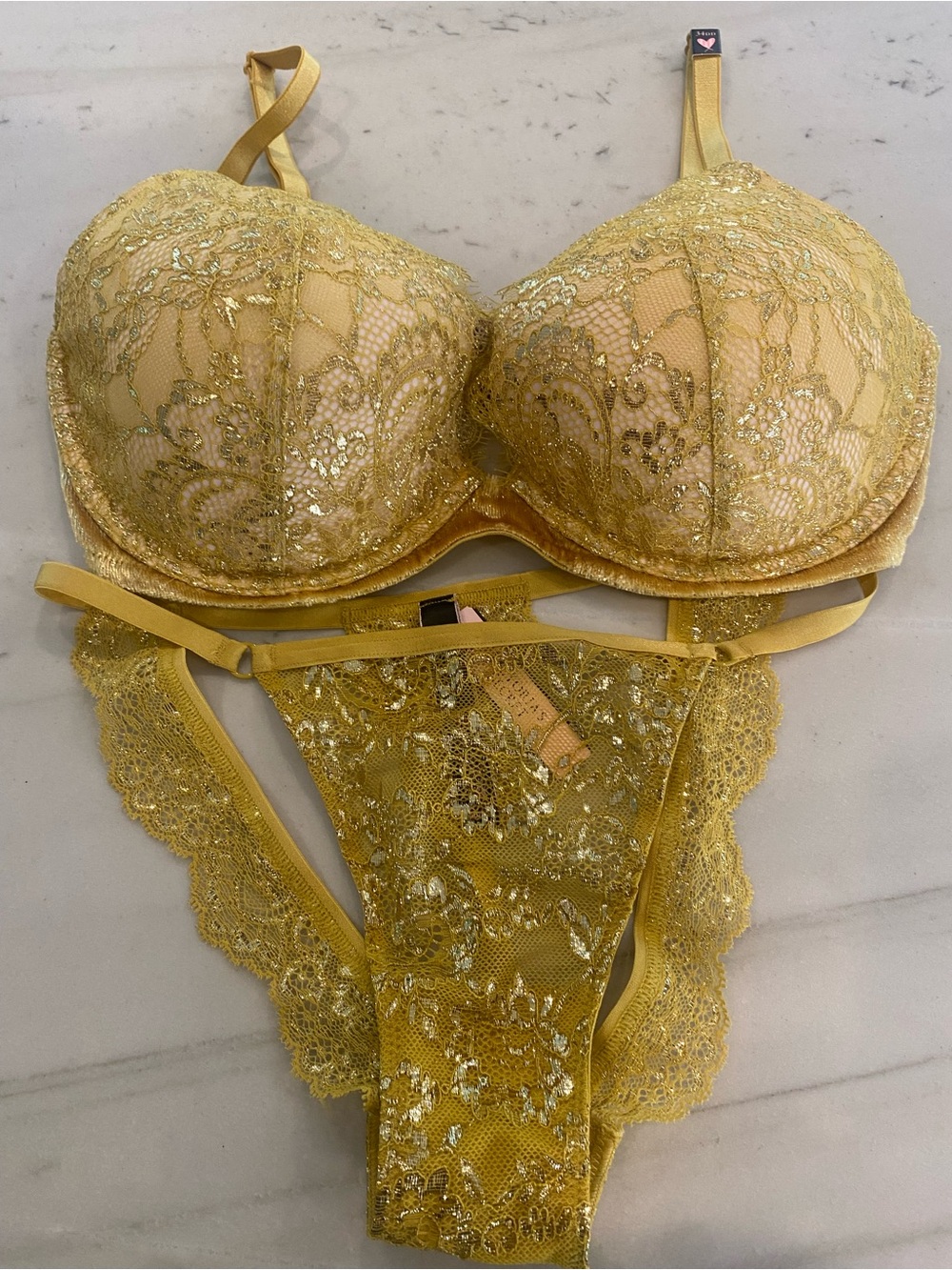 New with tags Victoria’s Secret bra and panty set
